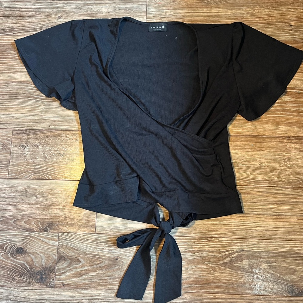 Paperoc Black Tied Cutout Top